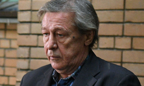 Родственники Ефремова обвинили актера в преднамеренном убийстве