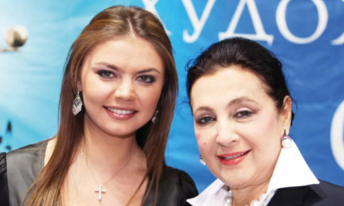 "Мы были сестры": Винер-Усманова "слила" секретные данные о семье Кабаевой