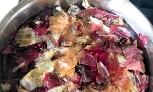 Четыре причины не выбрасывать луковую шелуху