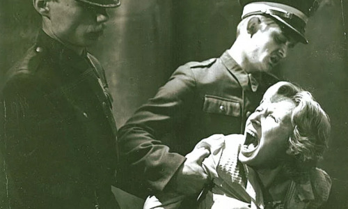 Пытки в нацистском лагере